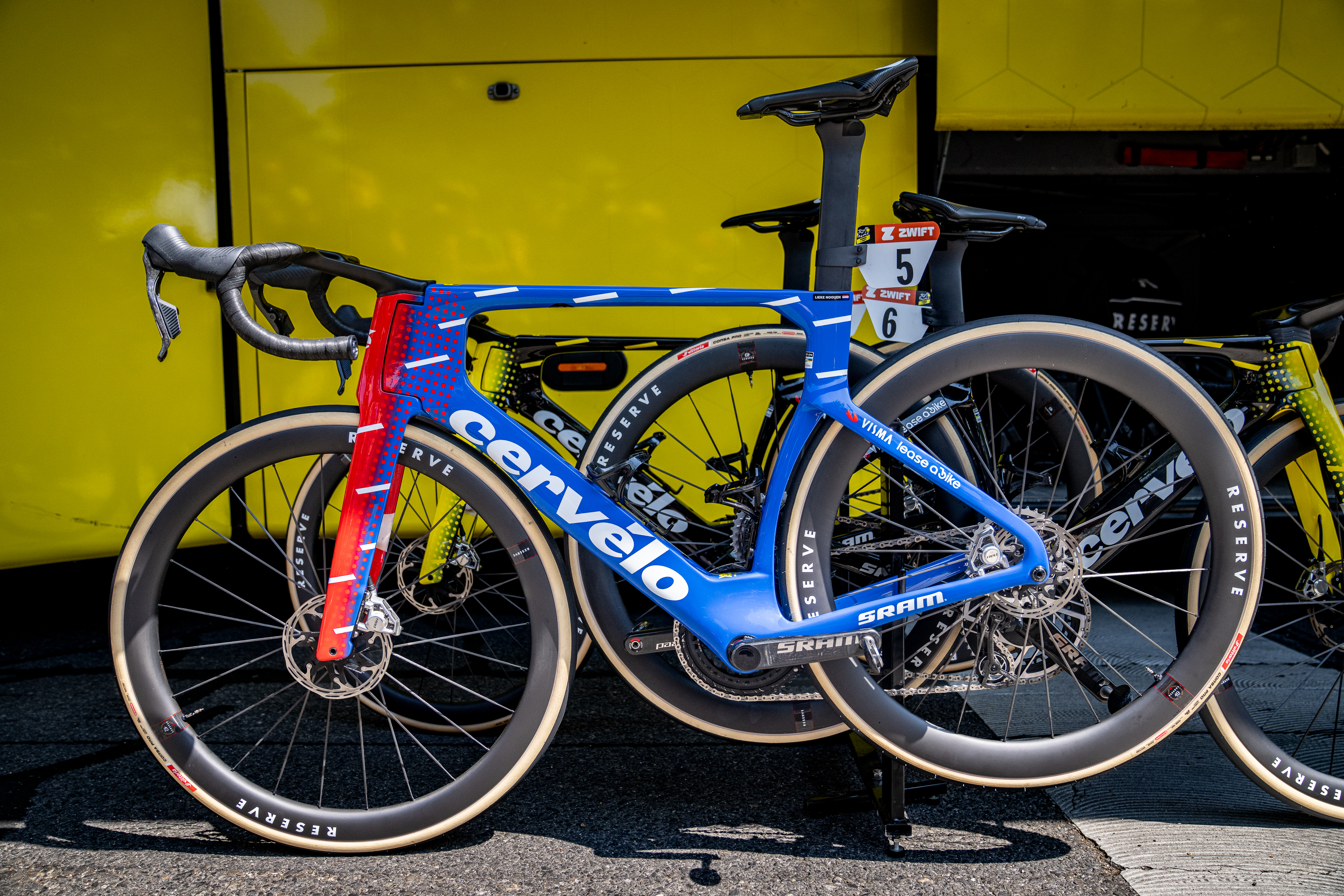 Visma Lease a Bike's Cervelo S5 at the Tour de France femmes