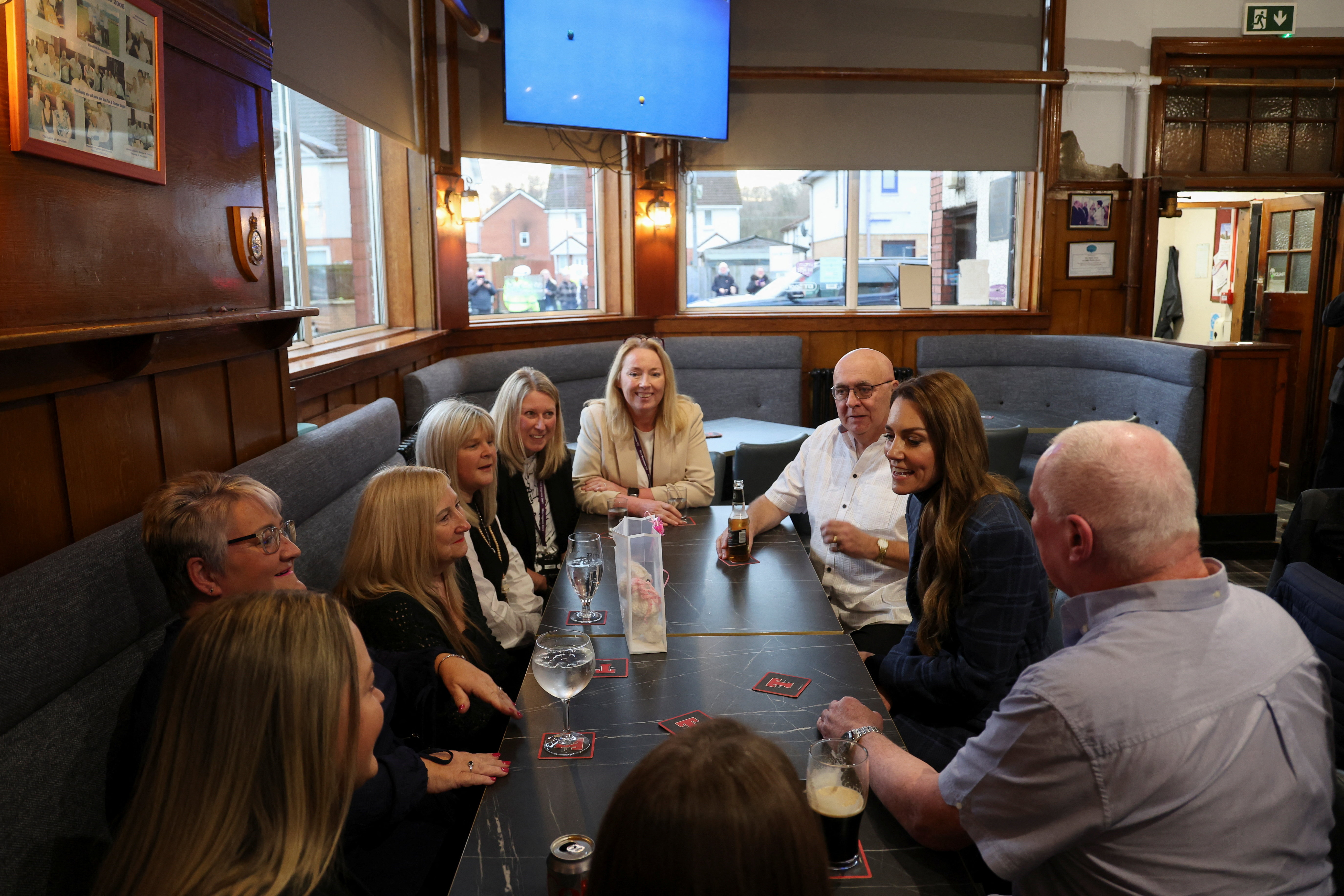Catherine, Princess of Wales meets people at a community-run pub in the former mining village of Fallin, on January 20, 2026 in Stirling, Scotland.