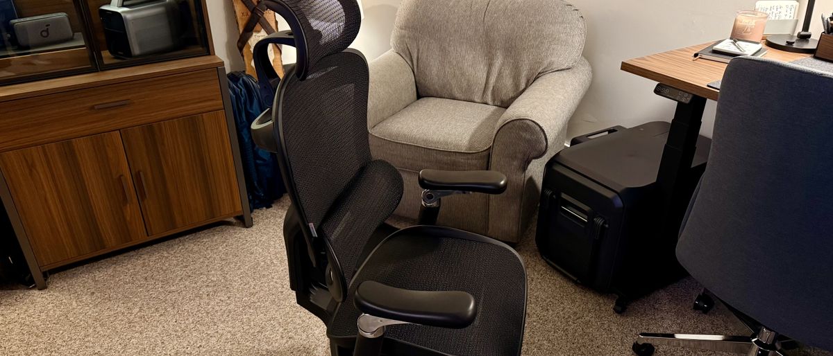 I tested the Sihoo Doro C300 Pro and it has one of the best features I've seen on an office chair - with one major flaw