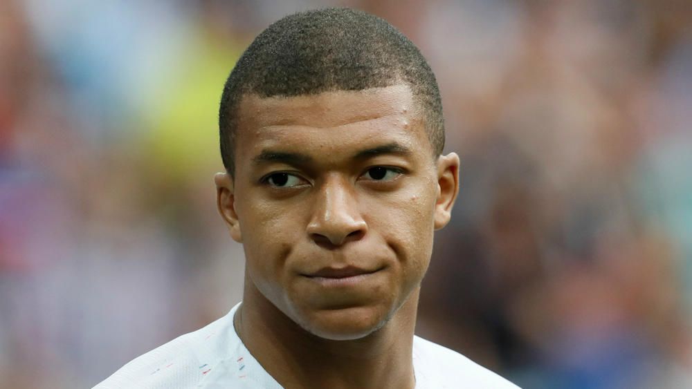 Mbappe a phenomenon who scares opponents - Blanc | FourFourTwo