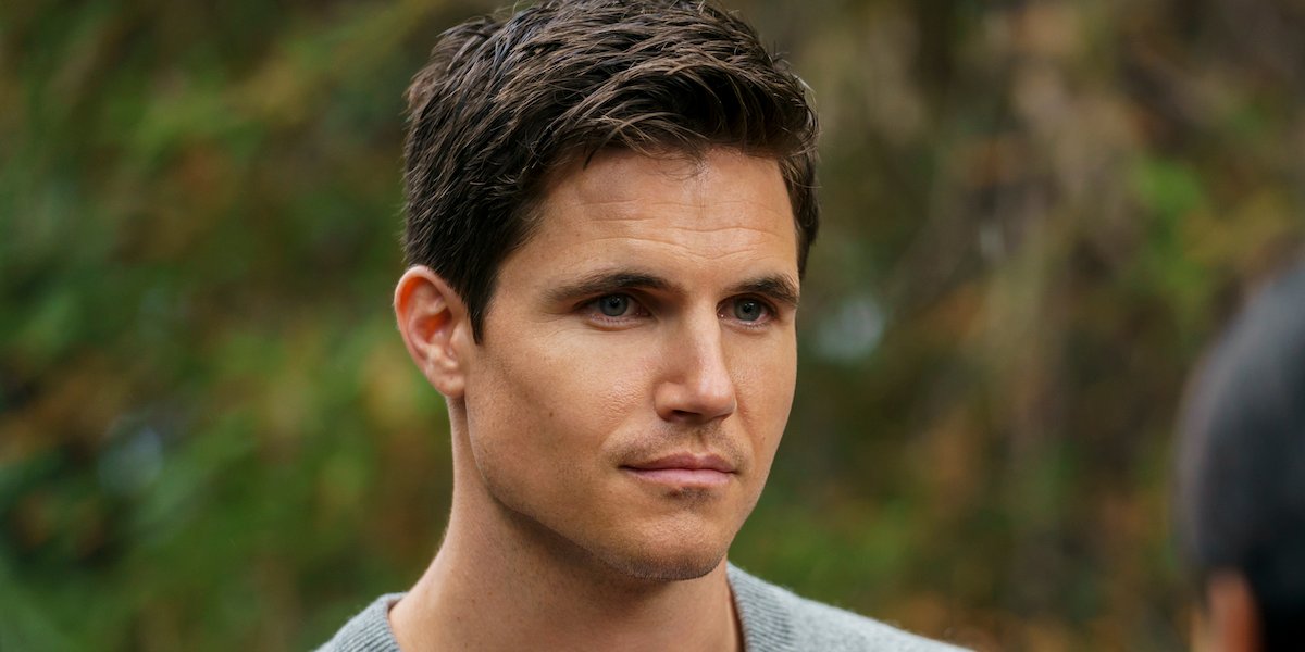 robbie amell amazon upload