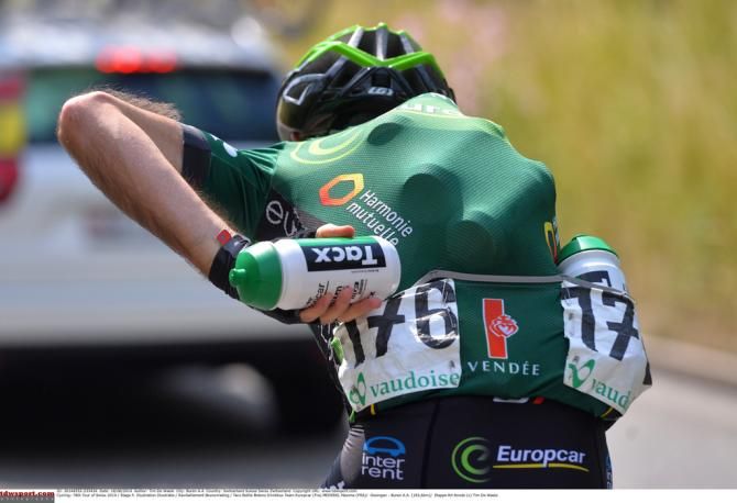Maxime Mederel (Europcar) on bidon duty