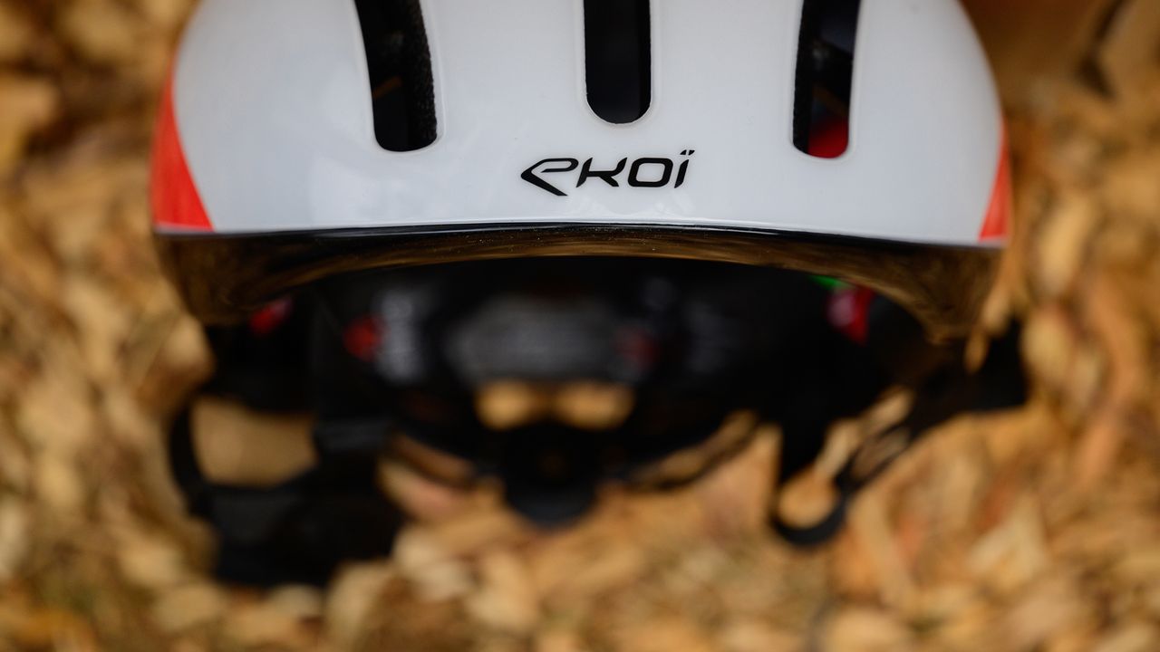 EKO&Iuml; Aerodinamica front brow