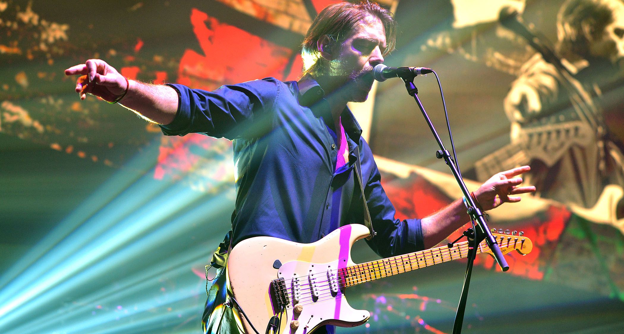 “In musical hierarchies, there was Thom Yorke and Jonny Greenwood, and I was like, ‘Where am I?’” Ed O’Brien opens up on his guitar insecurities in Radiohead