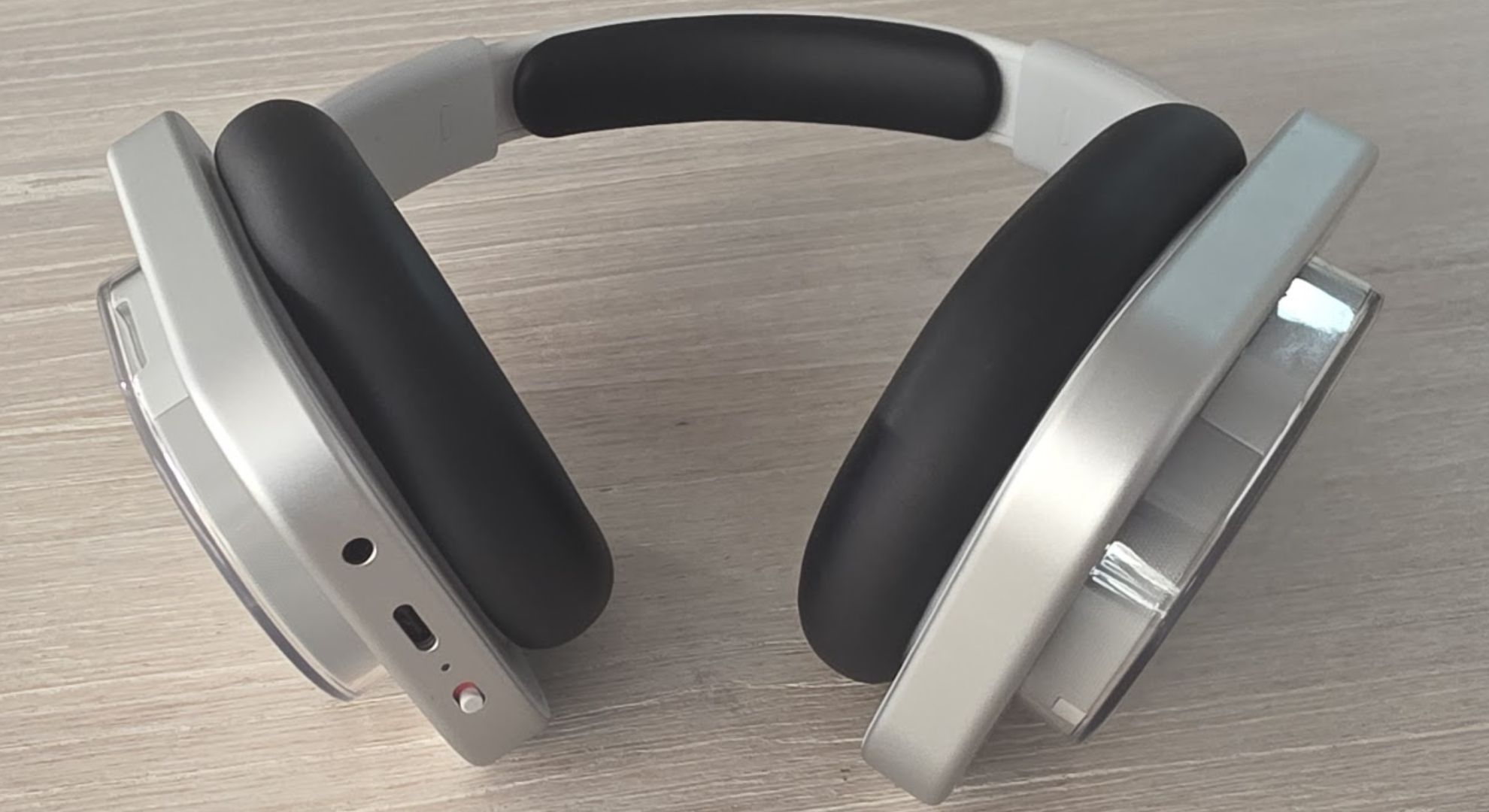 The Nothing Headphone 1 lying on a table