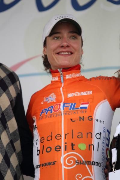 Race leader, Marianne Vos (Nederland Bloeit) maintained her hold on the orange jersey