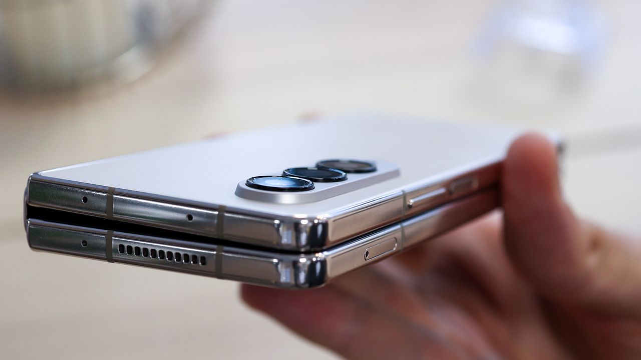 A photo of the Samsung Galaxy Z Fold 4