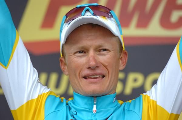 Alexander Vinokourov back on the stage in the Tour de France after three years.