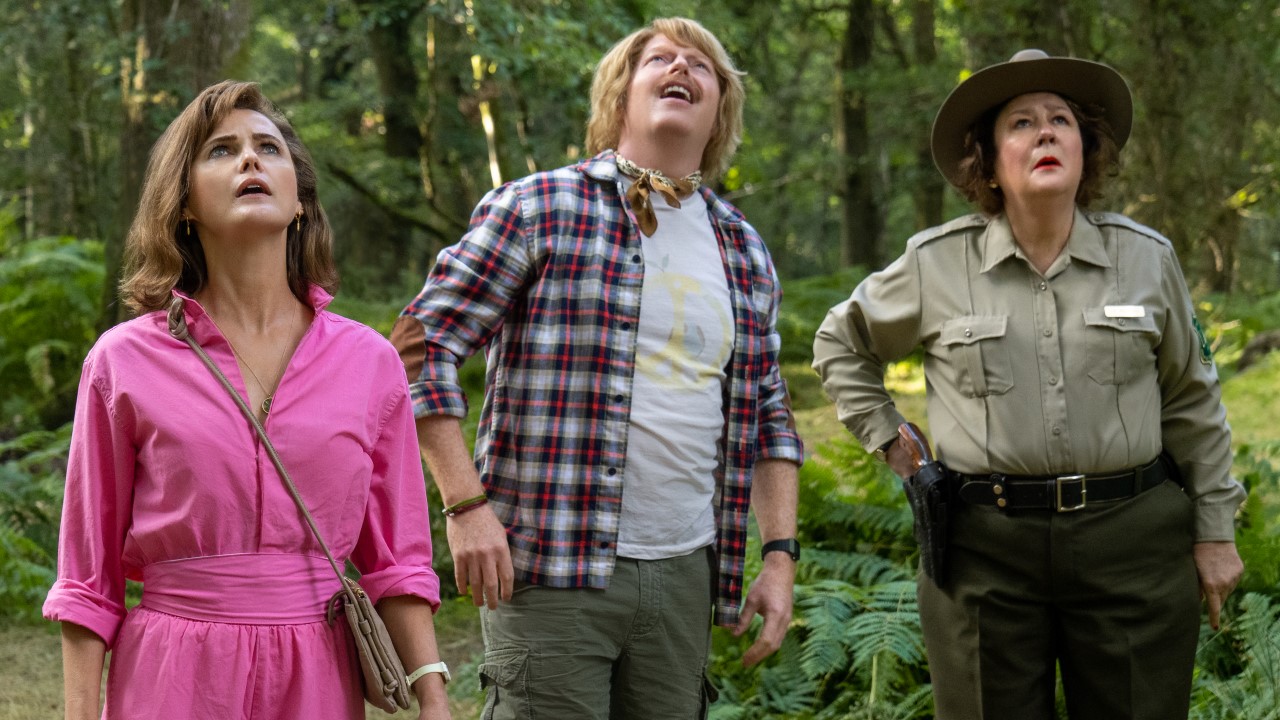 Keri Russell, Jesse Tyler Ferguson and Margo Martindale in Cocaine Bear.