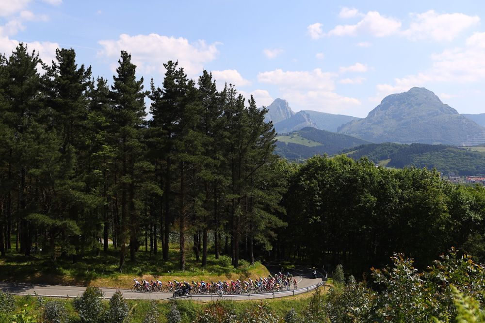 Scenery along the route of the final stage at Emakumeen Bira