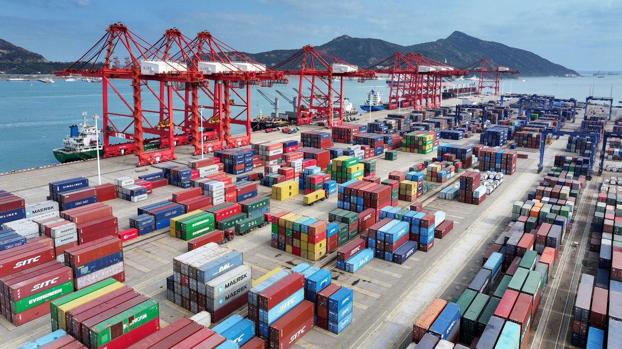 A general view of the Lianyungang Port in China&#039;s Jiangsu province.