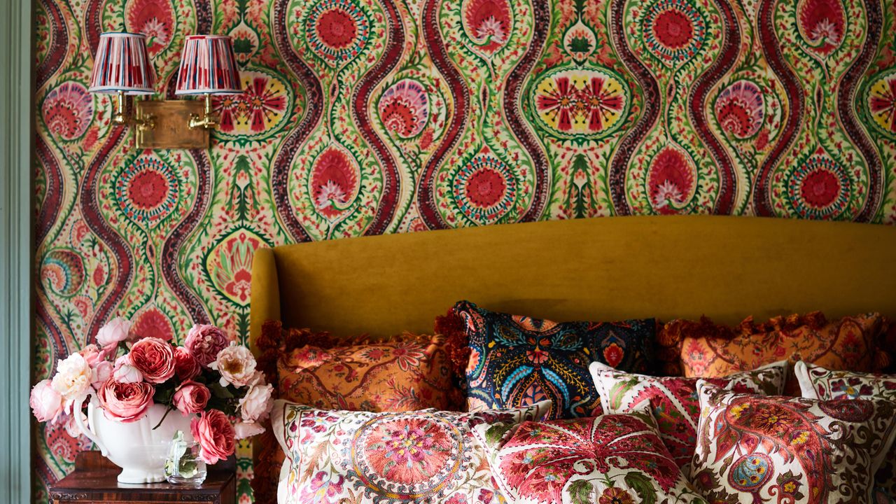 Wallpaper trends 2022 Instyle designs for bedroom and living rooms