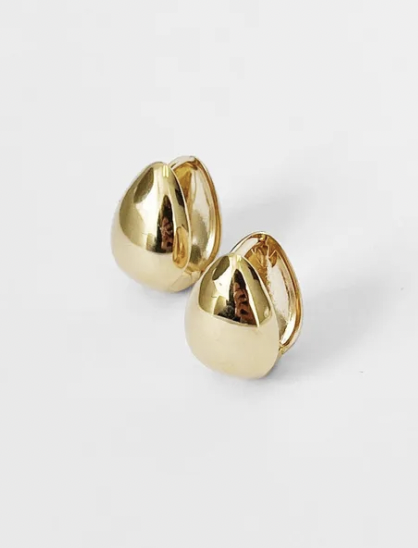Kara Yoo, Almond Huggie Hoops