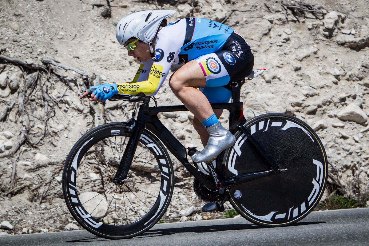 Rae Shaw (BMW) on her way to the win