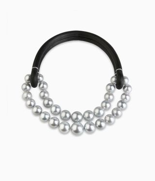 Pearl necklace, part of Fabio Salini auction for Make-A-Wish