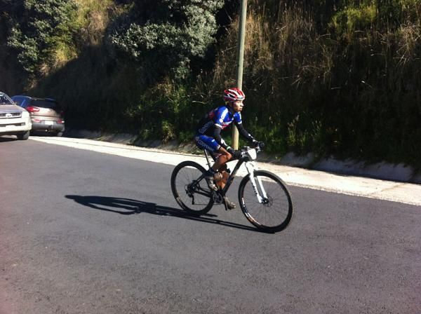 Dennis Porras solos toward victory in stage 2 of La Ruta