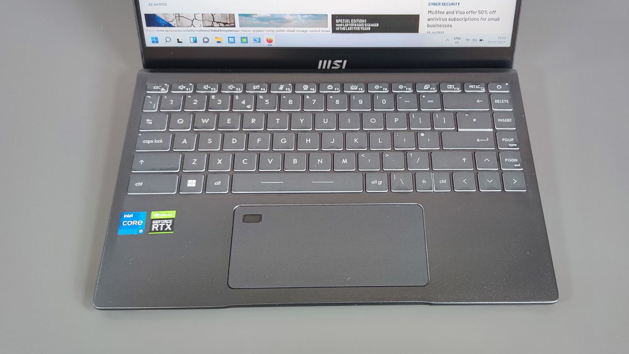 A photograph of the MSI Prestige 14 A12UC 2022's keyboard