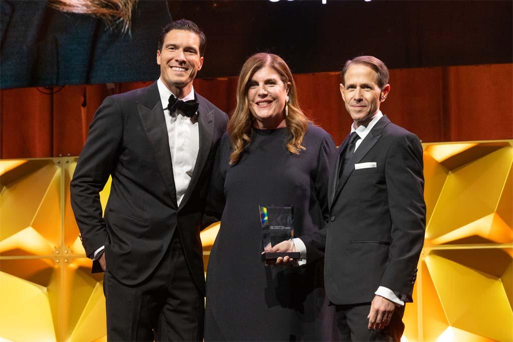 (From l.): Presenter Will Reeve of ABC News and &ldquo;Good Morning America&rdquo;; honoree Rita Ferro, president, Disney Ad Sales; and Charlie Weiss, chairman, B+C Hall of Fame.