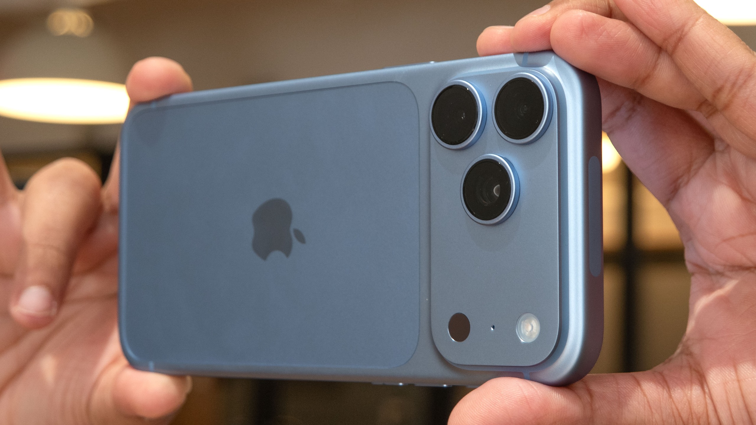 iPhone 18 Pro Max camera.