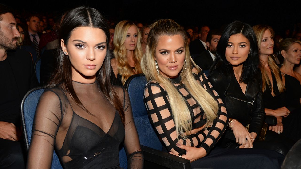 Kendall Jenner, Khloe Kardashian, and Kylie Jenner in all black outfits at the 2015 ESPYS