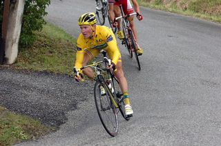 Thomas Voeckler (Europcar) conceded time to Evans, Contador and Sanchez, but remains in the yellow jersey.