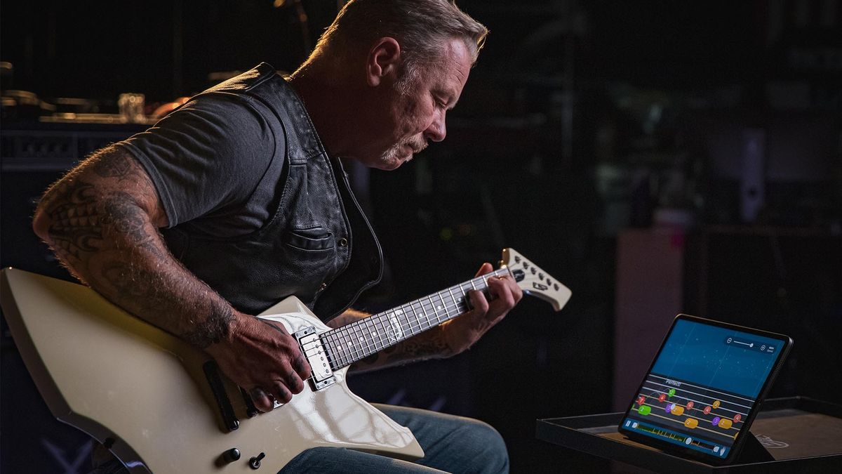 James Hetfield and Kirk Hammett give guitar classes as Metallica accomplice with Yousician