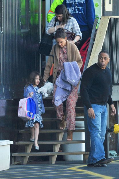 Katie Holmes & Suri Cruise - Katie Holmes & Suri Cruise head out of New York by Helicopter - Katie Homles - Suri Cruise - Marie Claire - Marie Claire Uk