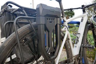 Abus granit super extreme mounted in its very neat racked mounted carry bracket.