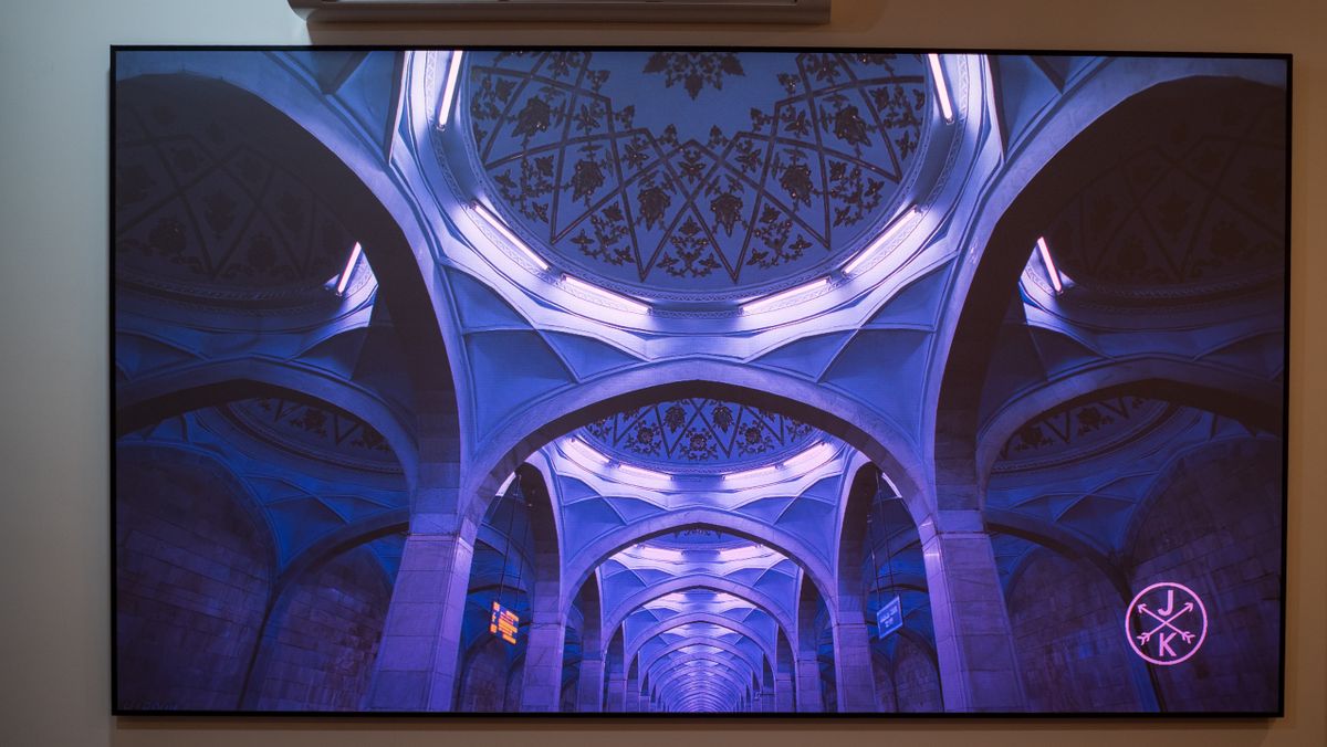 XGIMI Horizon 20 Max 4K laser projector on a 100-inch ALR panel