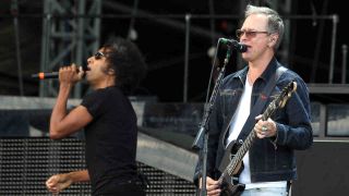 Alice In Chains’ William Duvall and Jerry Cantrell onstage in 2014