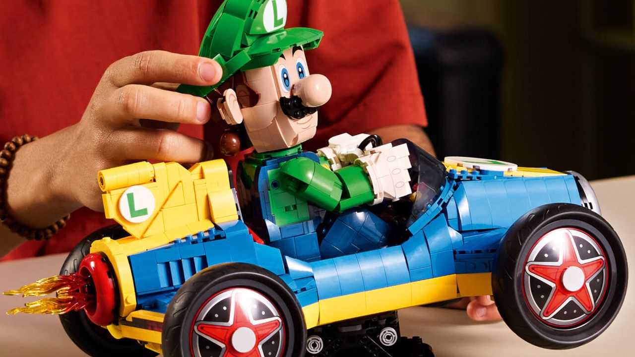 Lego Luigi kit lets you recreate the iconic Mario Kart death stare