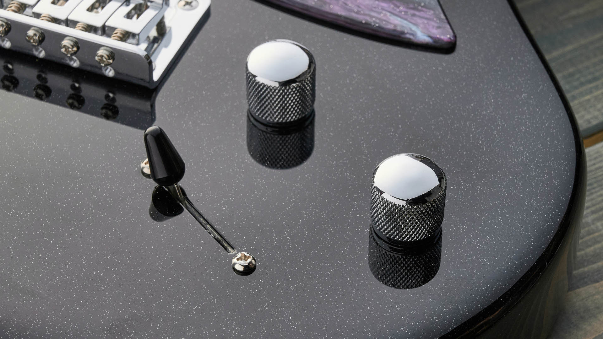 The Venus Revolution is a short-scale electric designed for female players and comes with swappable pickguards