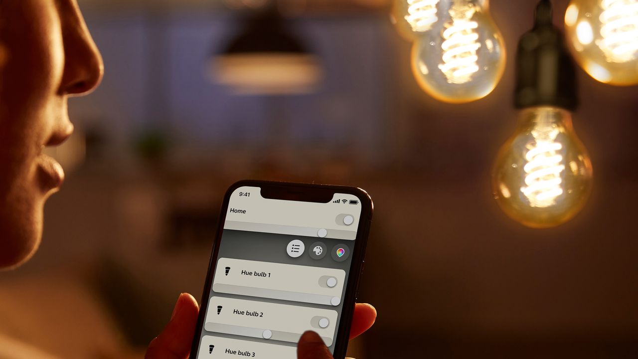 Philips Hue filament light bulbs