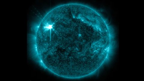 Powerful Twin Solar Flares Erupt From Sun As Cell Phone Outages Spike ...