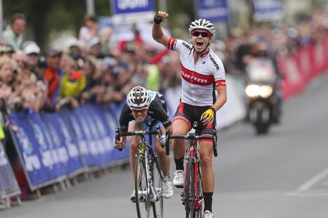 Mullens takes the win!