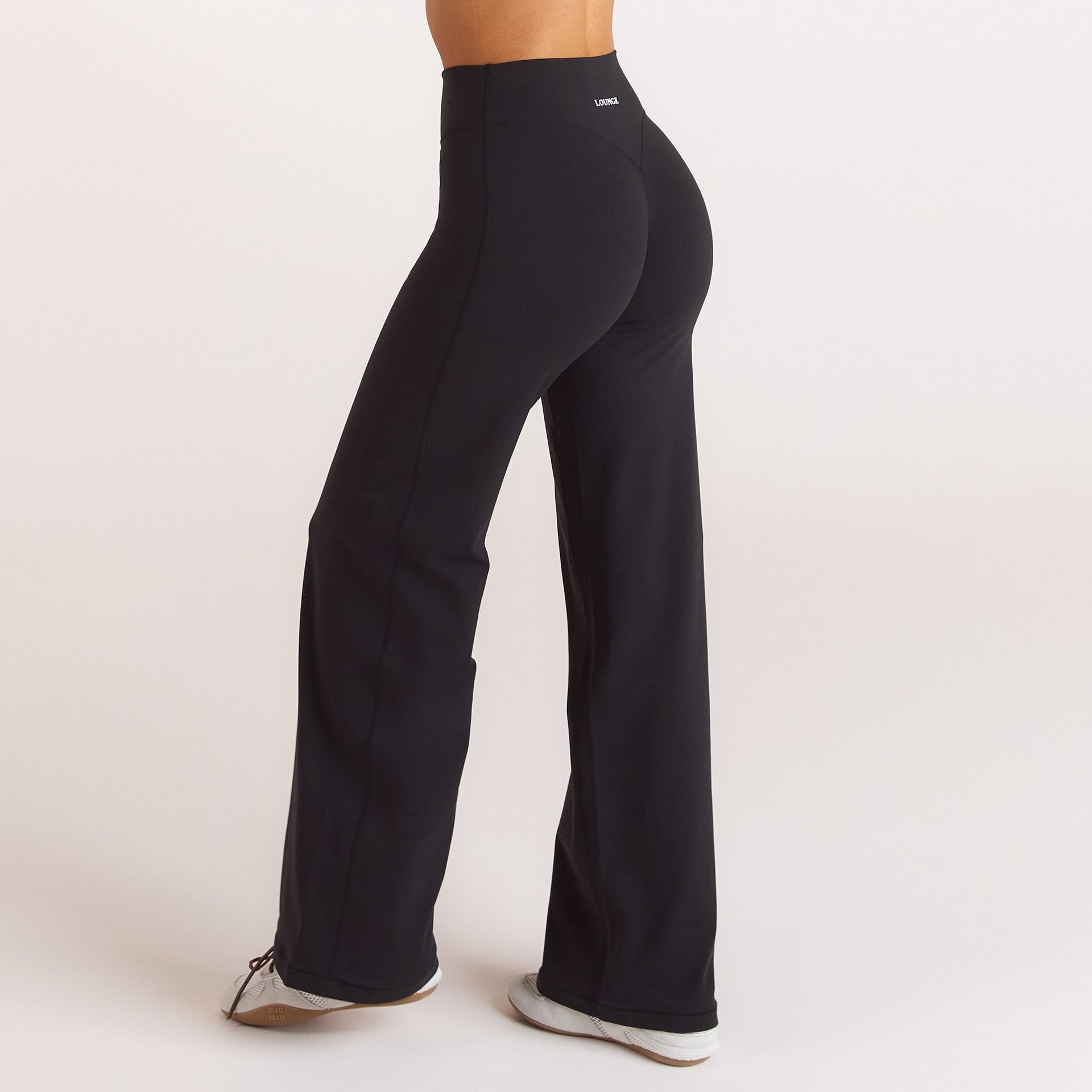 Contoursoft&amp;trade; Straight-Leg Leggings - Black