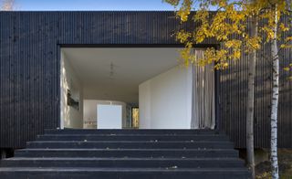 Like a stone: Czech architects A69 build family home in a former quarry