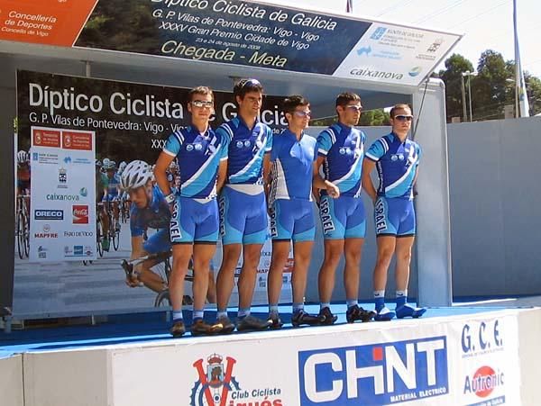 Presenting the Israeli cycling team