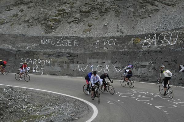 On the Passo dello Stelvio prior to the stage coming through. Fans have been hard at work painting the names of their favorite riders.