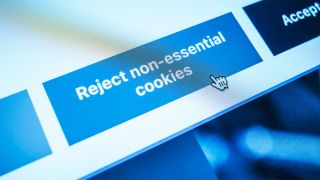 User clicking reject non-essential cookies