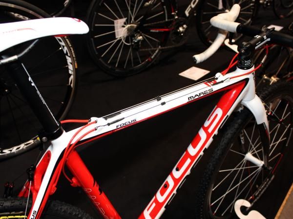 Cables are routed across the top tube to help shield them from mud.