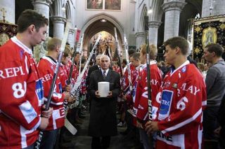 Former ice hockey teammates pay Rob Goris the final honour