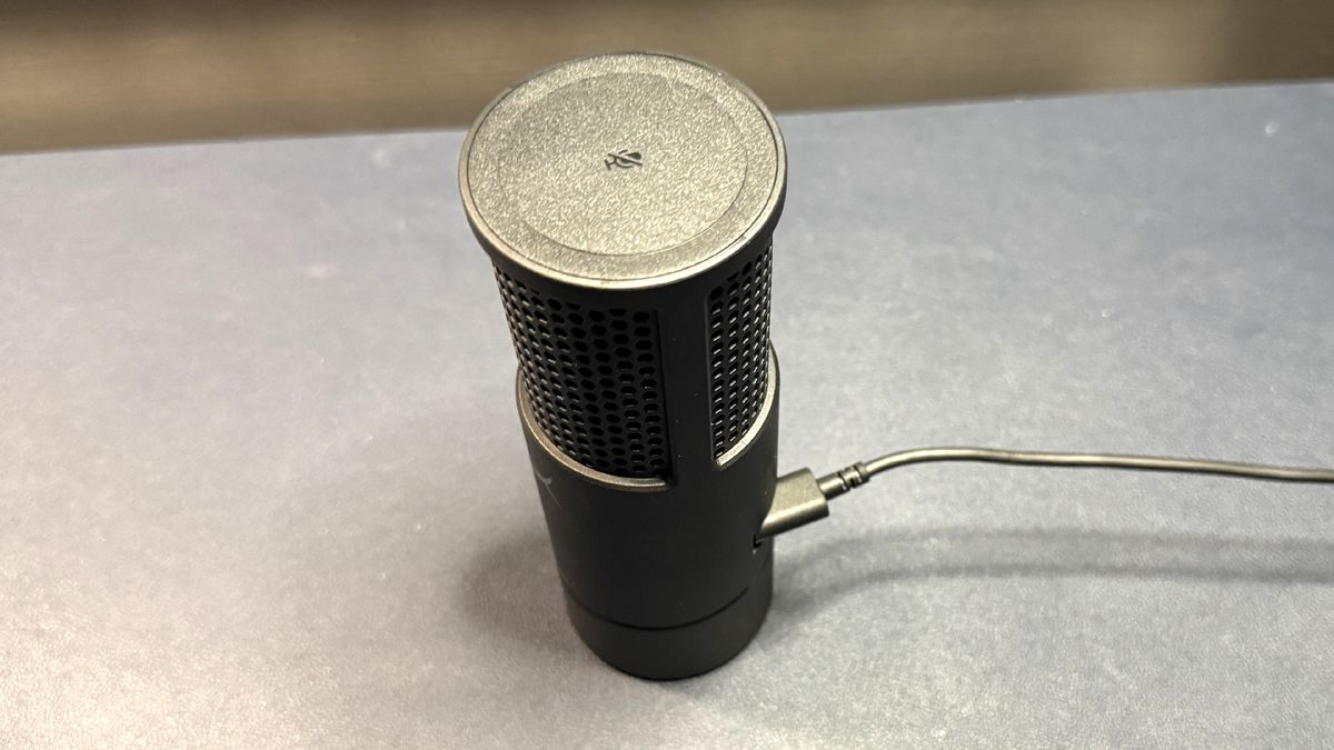 HyperX SoloCast 2 Review: A built-in stand that you'll want to