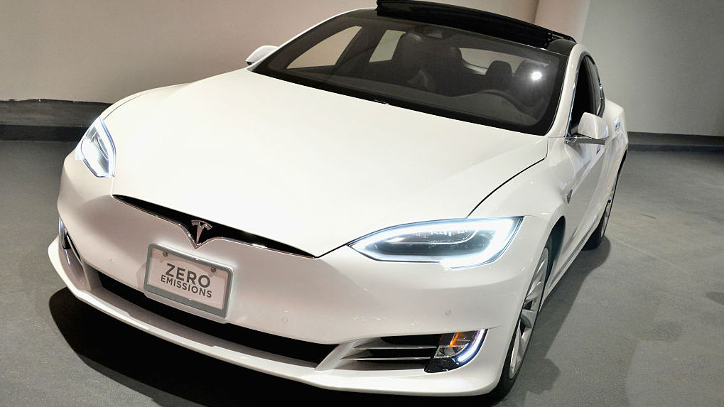 Tesla saloon deals