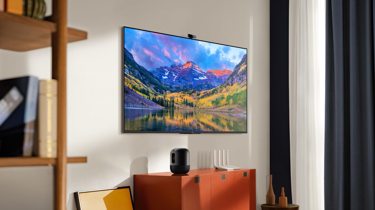 This Hisense smart TV looks more like a decorative for your living