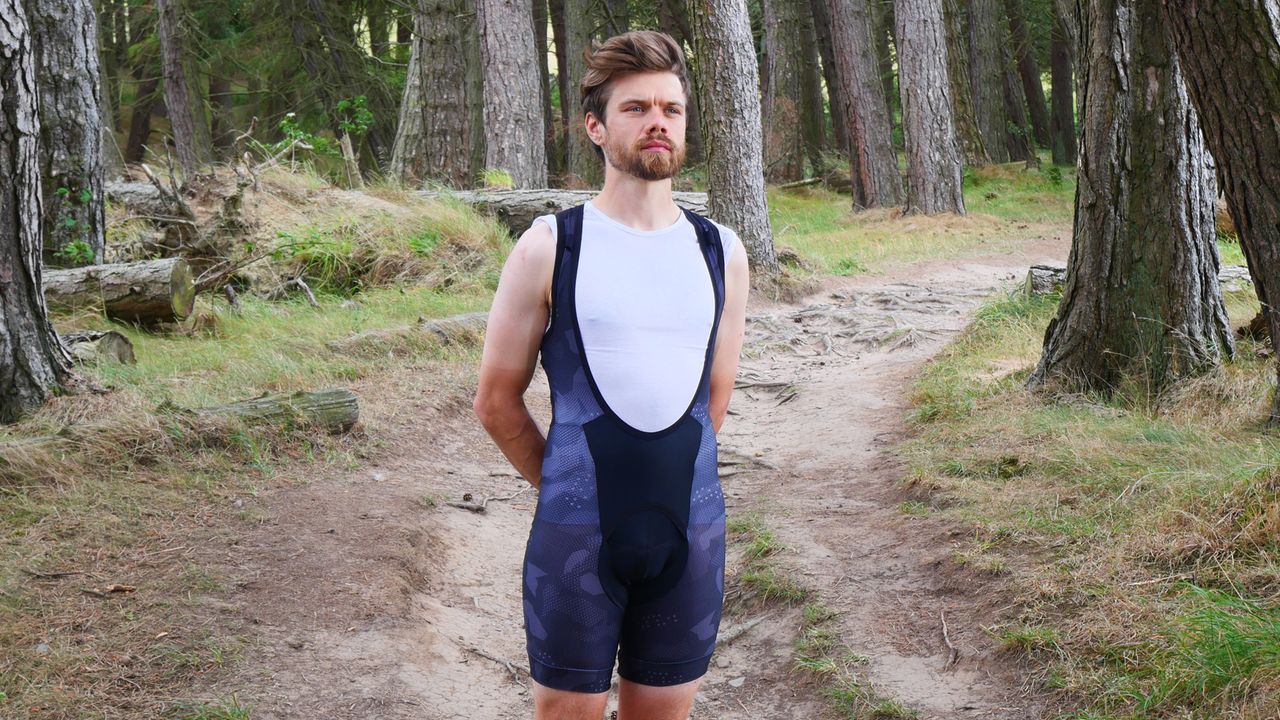 Endura Singletrack bib liner 2