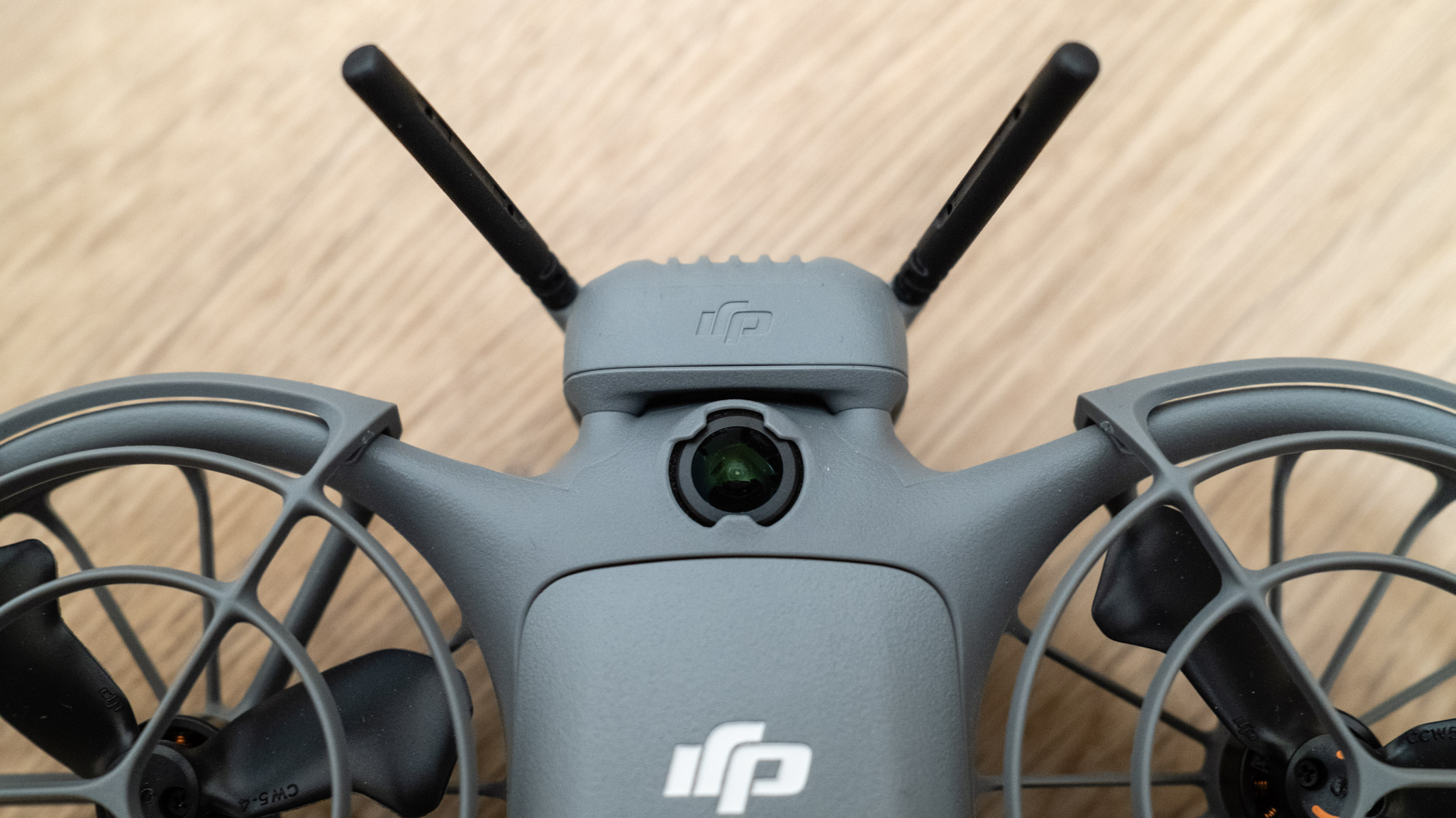 DJI Neo 2 close up of transceiver