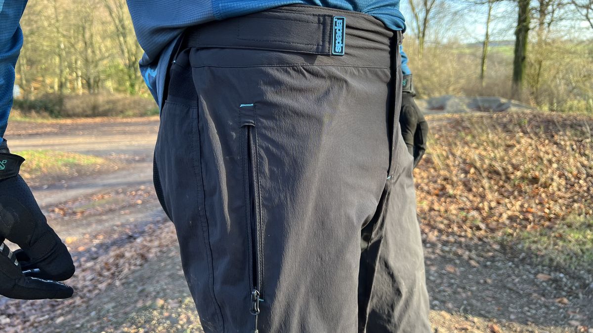 Spada Route MTB pants review baggy trail trousers Bike Perfect