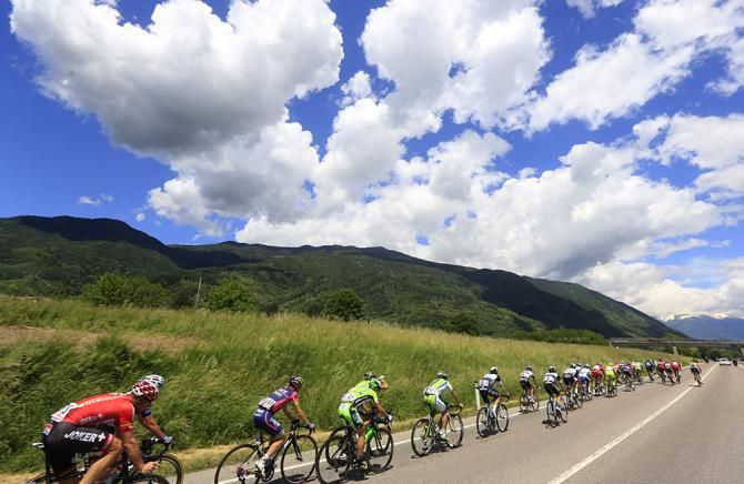 The riders enjoyed much improved conditions on stage 17