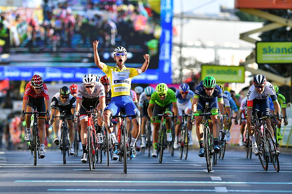Fernando Gaviria (Etixx-QuickStep) wins stage 4 in Poland